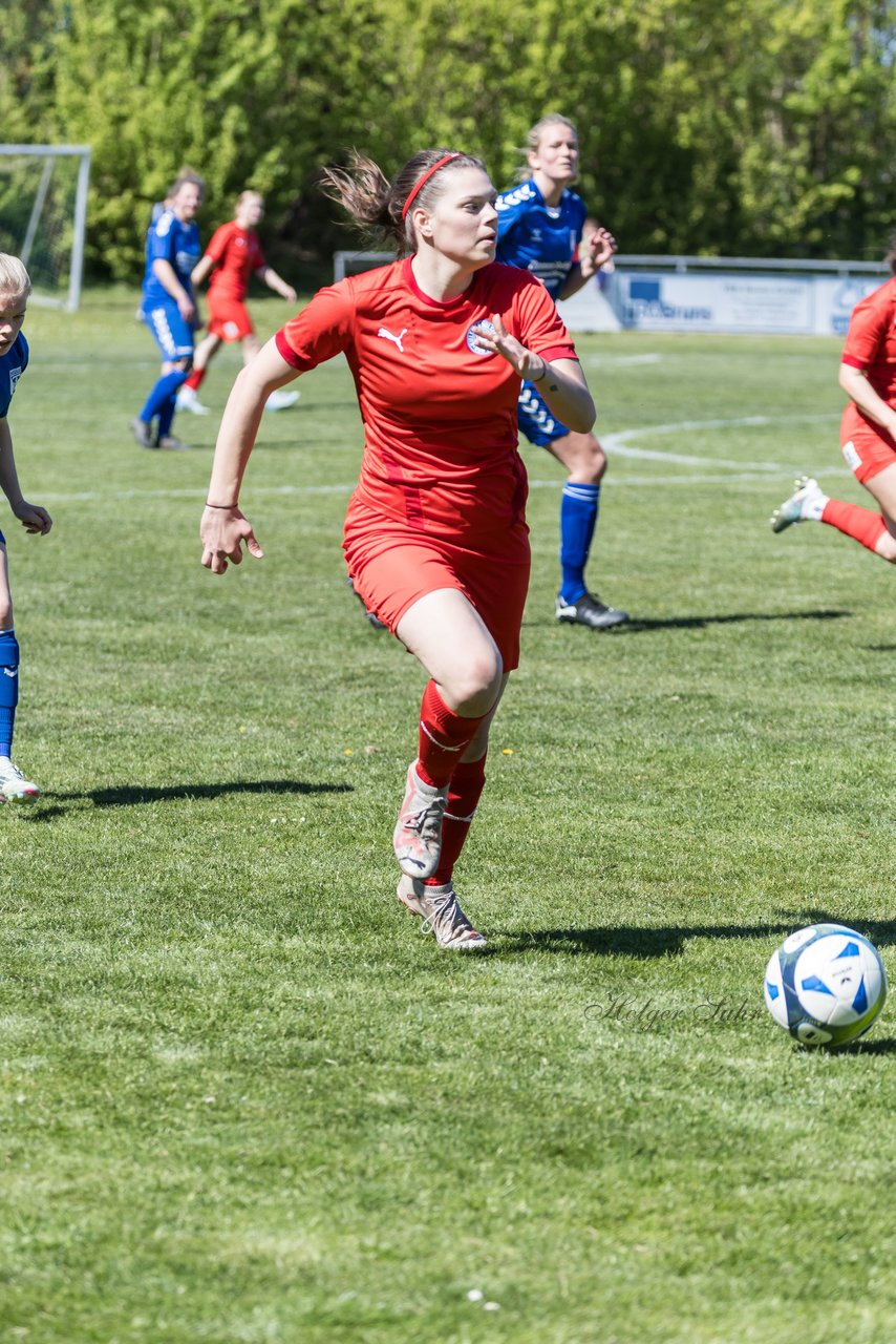 Bild 389 - F TSV Zarpen - Holstein Kiel II : Ergebnis: 2:6
